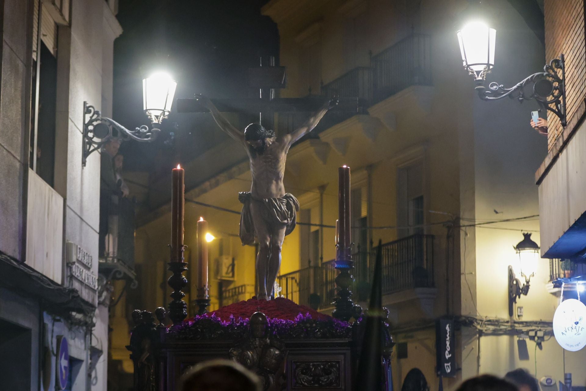 Las imágenes de la Buena Muerte en la Madrugada de la Semana Santa de Córdoba