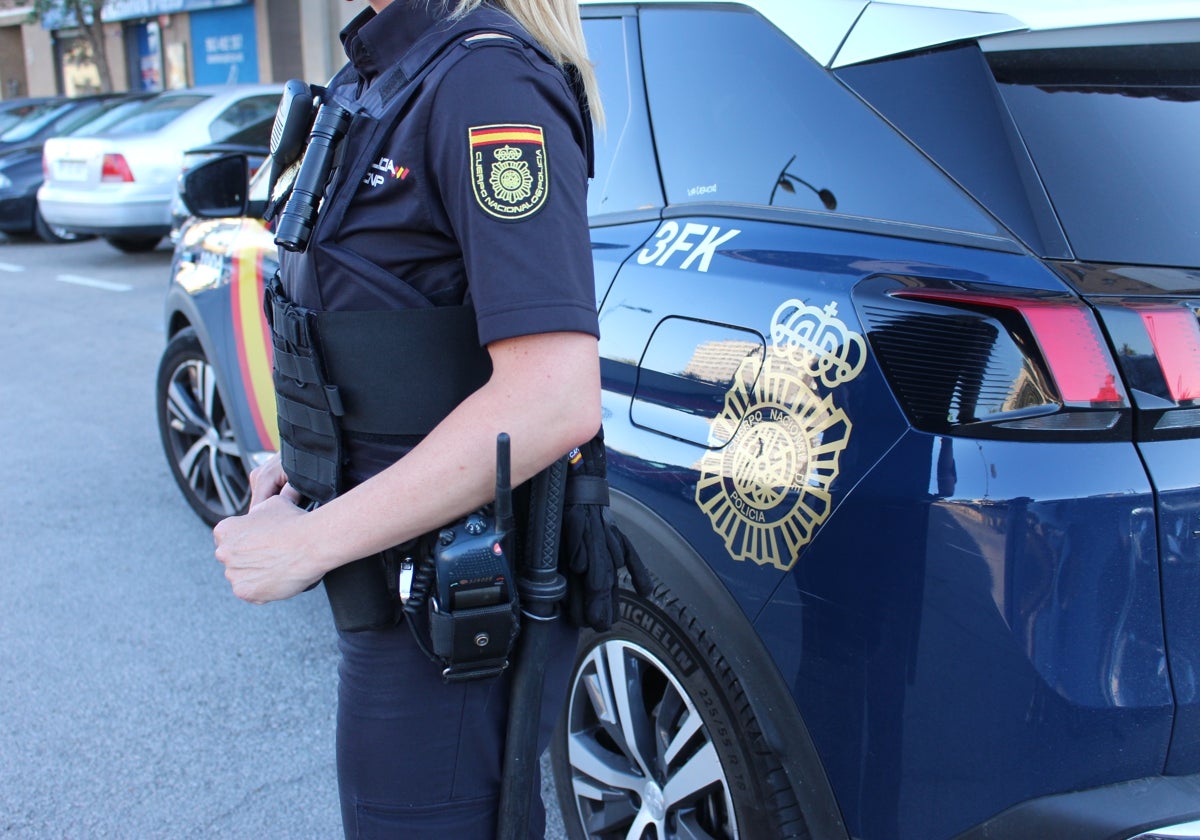 Imagen de archivo de un agente de la Policía Nacional