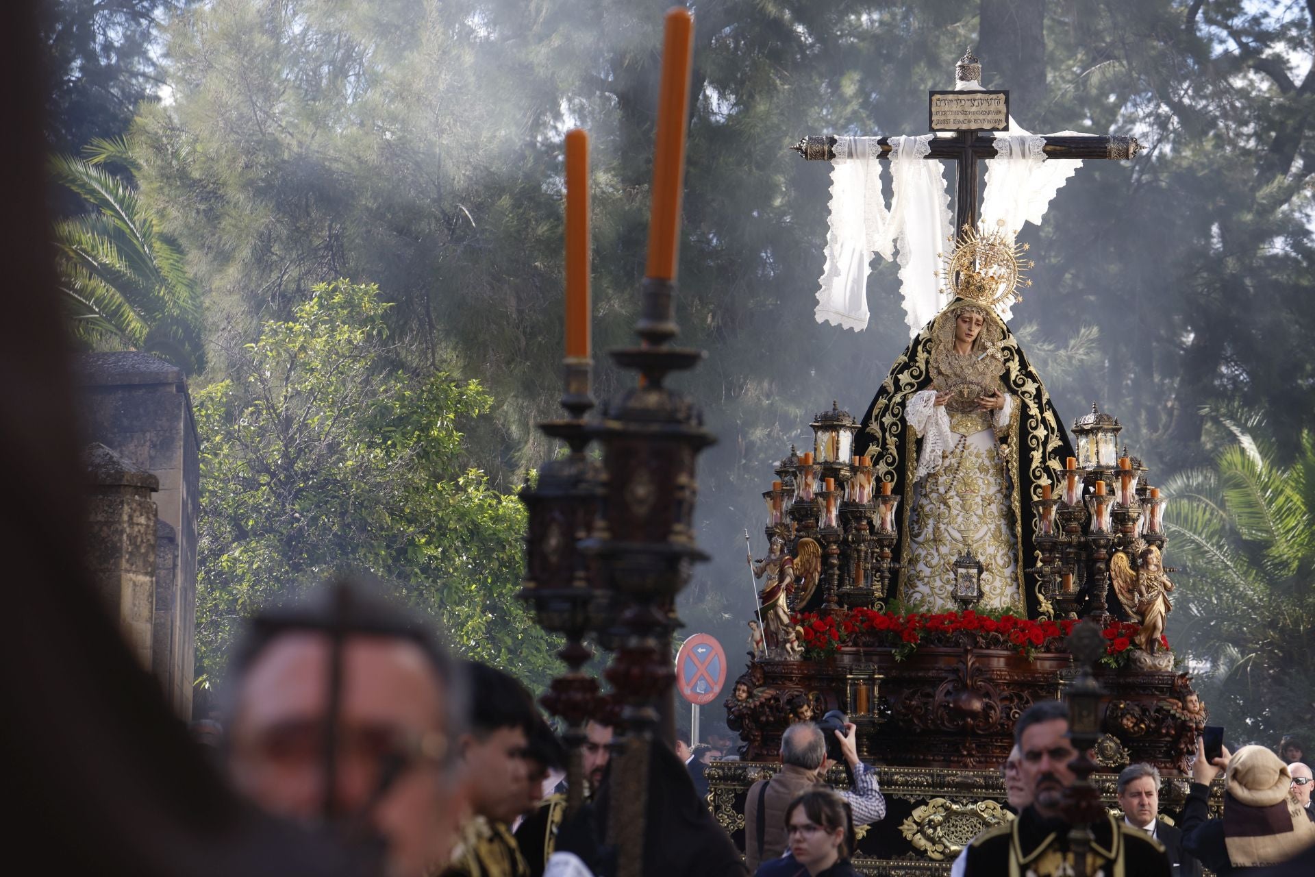 Las imágenes de la procesión de La Soledad del Viernes Santo de Córdoba