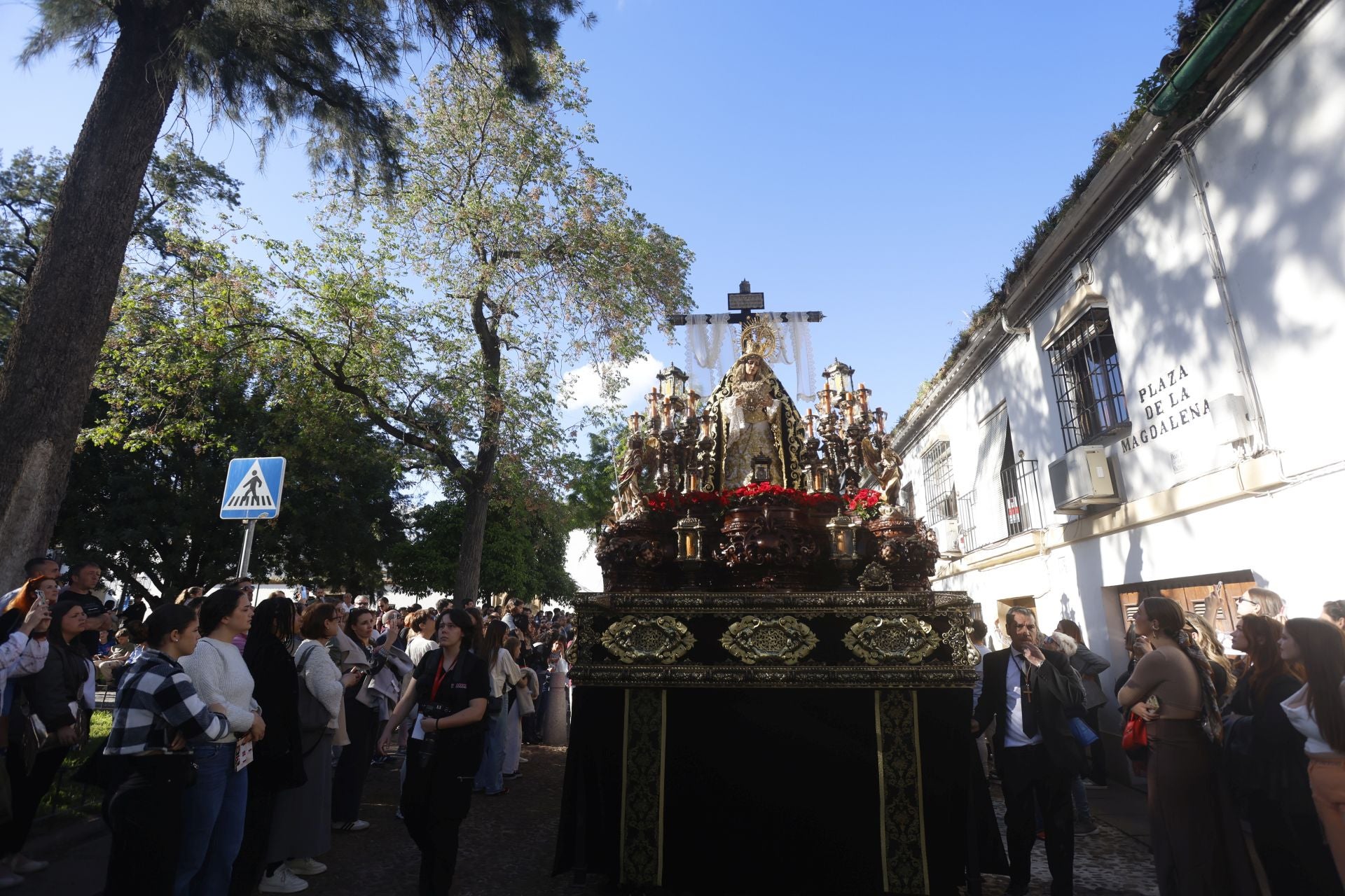 Las imágenes de la procesión de La Soledad del Viernes Santo de Córdoba