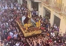El emocionante paso 'redoblao' del Nazareno en Priego de Córdoba: tradición y pasión en imágenes