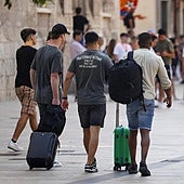 El Ayuntamiento de Valencia extiende un año la suspensión de licencias para apartamentos turísticos