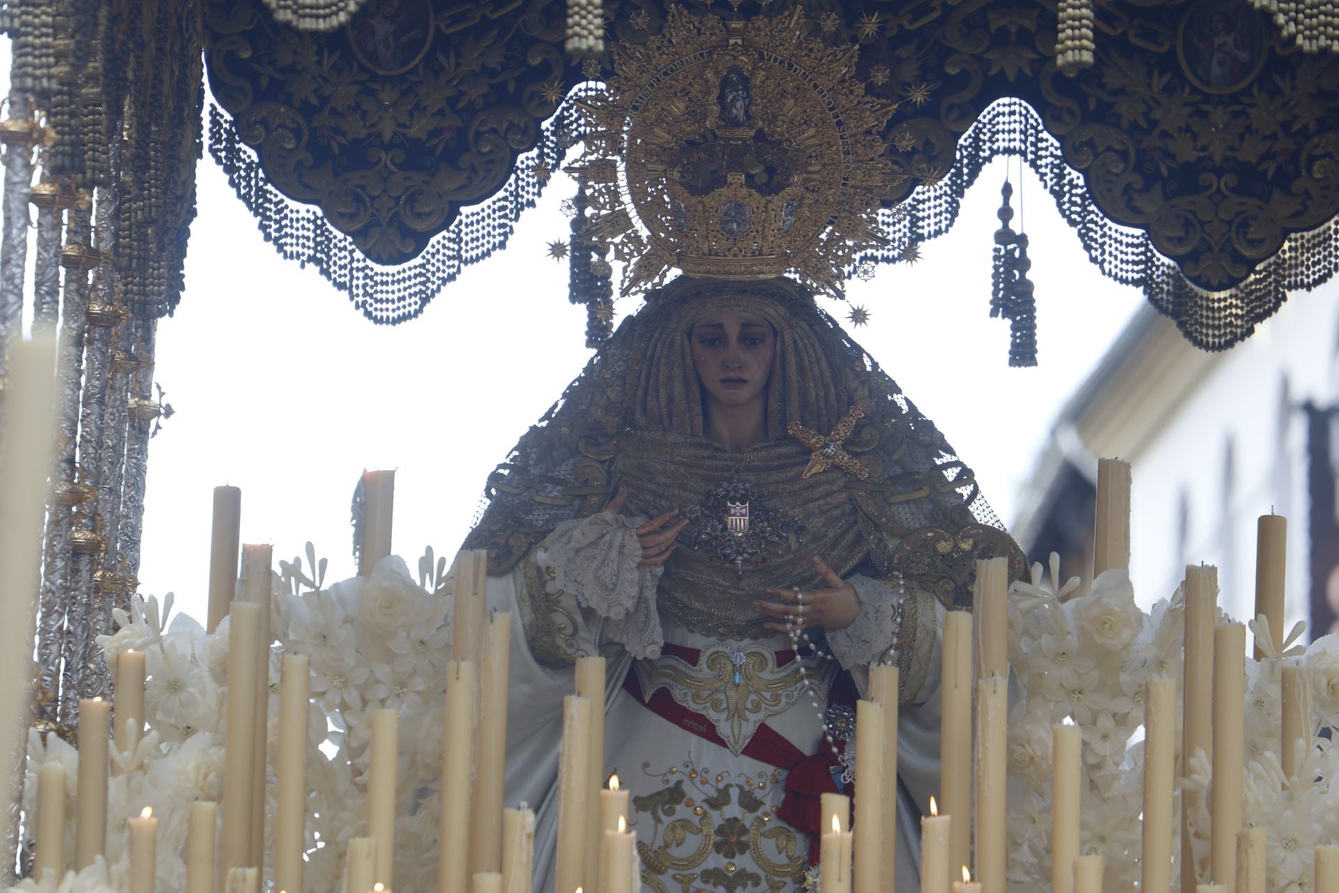 Las imágenes del regreso de la Merced el Sábado Santo de Córdoba, en imágenes