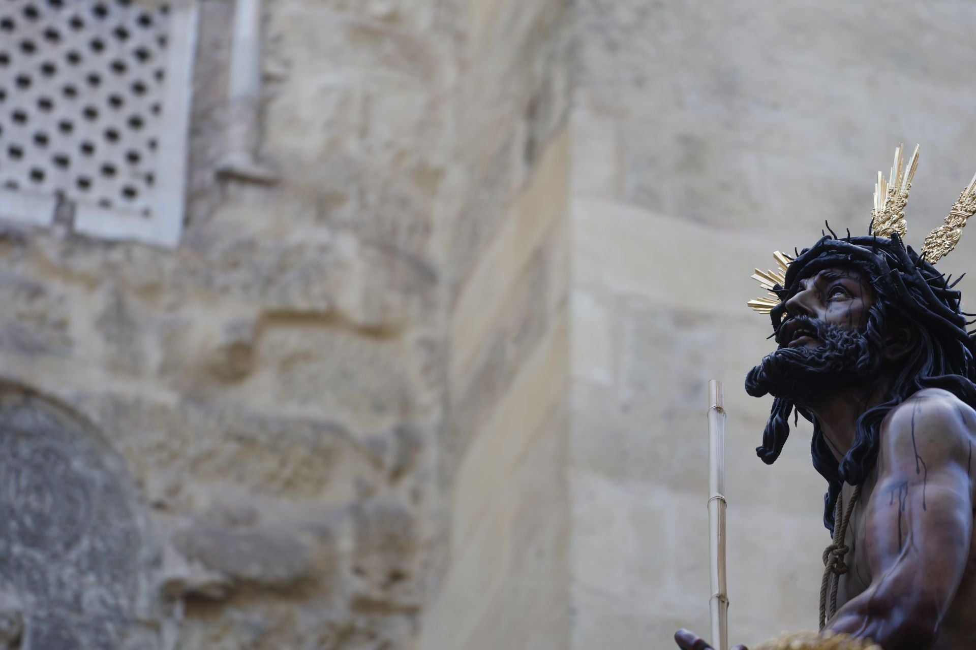 Las imágenes del regreso de la Merced el Sábado Santo de Córdoba, en imágenes