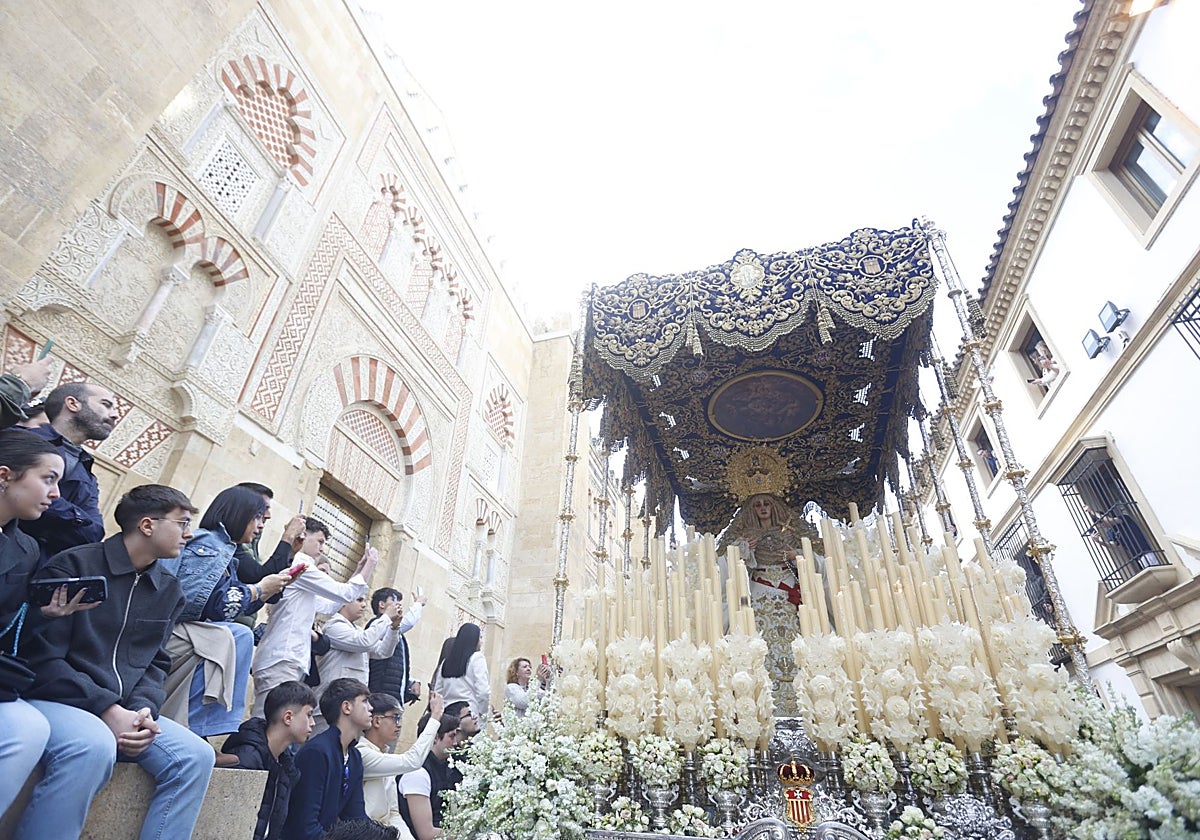 La Virgen de la Merced, poco después de salir
