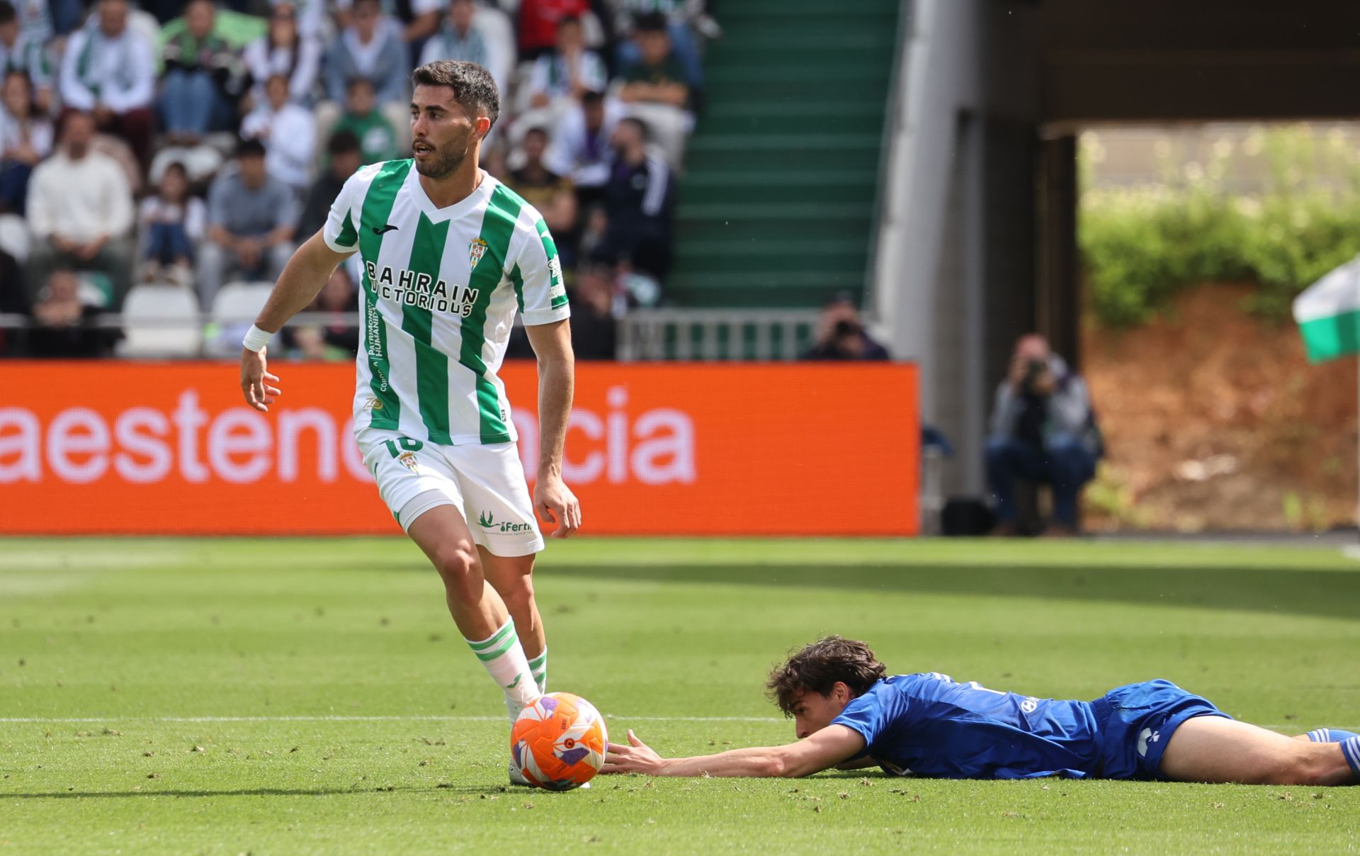 El emocionante empate del Córdoba con el Oviedo, en imágenes
