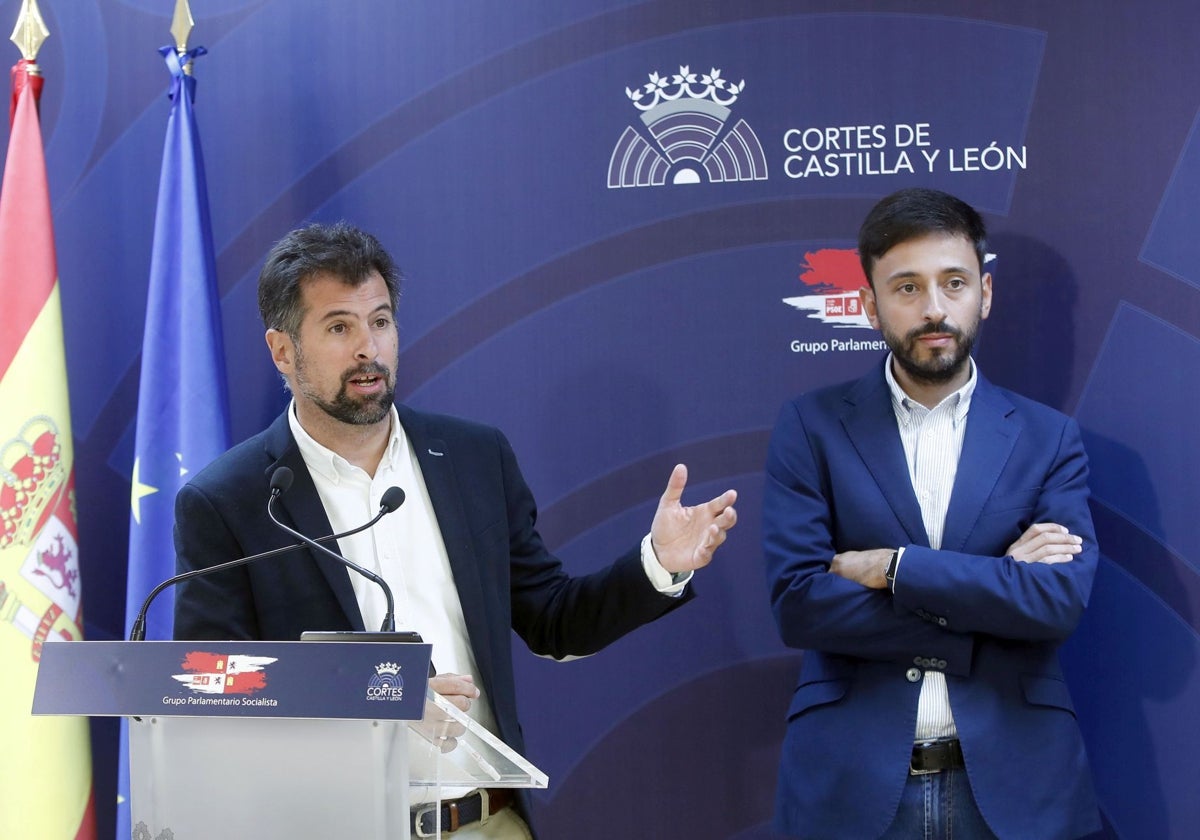 El exlíder socialista Luis Tudanca y el senador Fran Díaz en una imagen de archivo