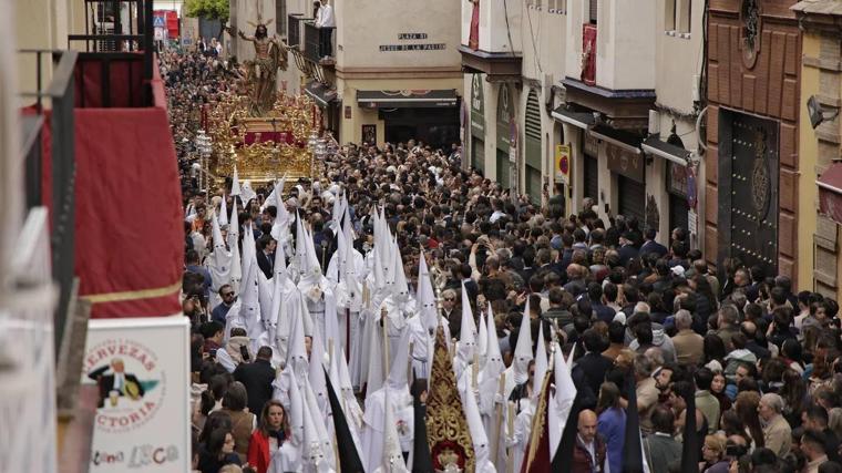 Procesión de La Resurrección en Sevilla
