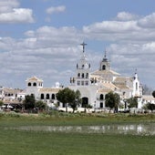 Santuario de Nuestra Señora del Rocío  en Almonte