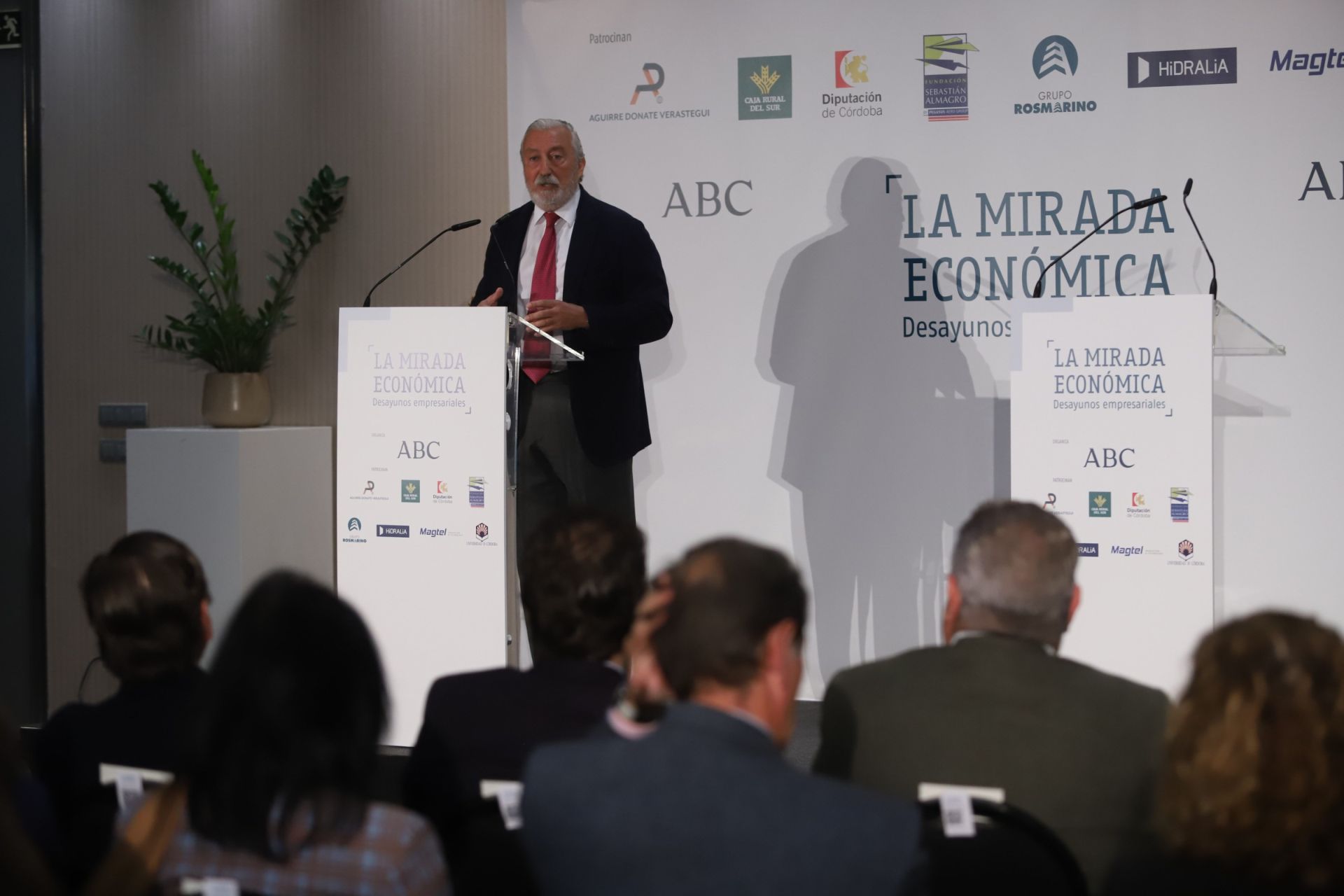 La participación del presidente de Ecoraíl en la Mirada Económica, en imágenes