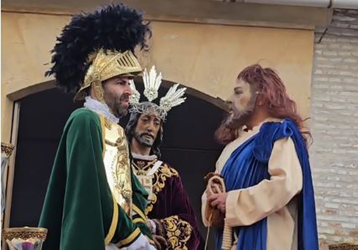Imagen de Jesús Rescatado en el momento en el que tiene lugar la representación teatral