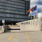 Tres años de cárcel para un falso médico que engañó a dos parejas con gestación subrogada