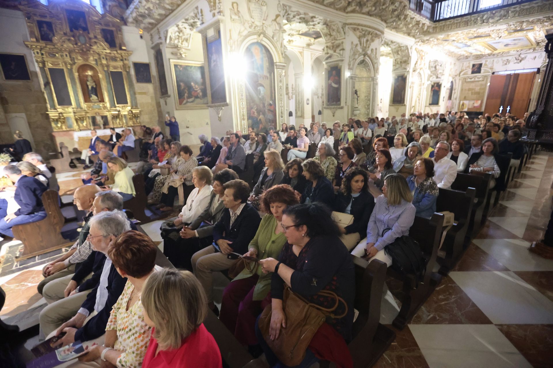 Auxiliadora Toledano y Julio Alexis Muñoz abren el Festival Primavera de Córdoba, en imágenes