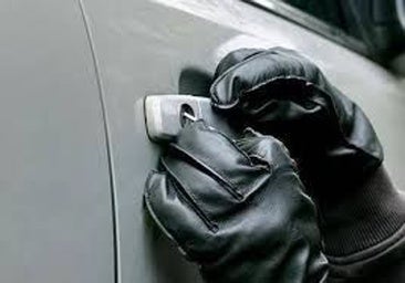 Un detenido por robar de noche en 50 vehículos estacionados en la calle en la comarca de La Sagra