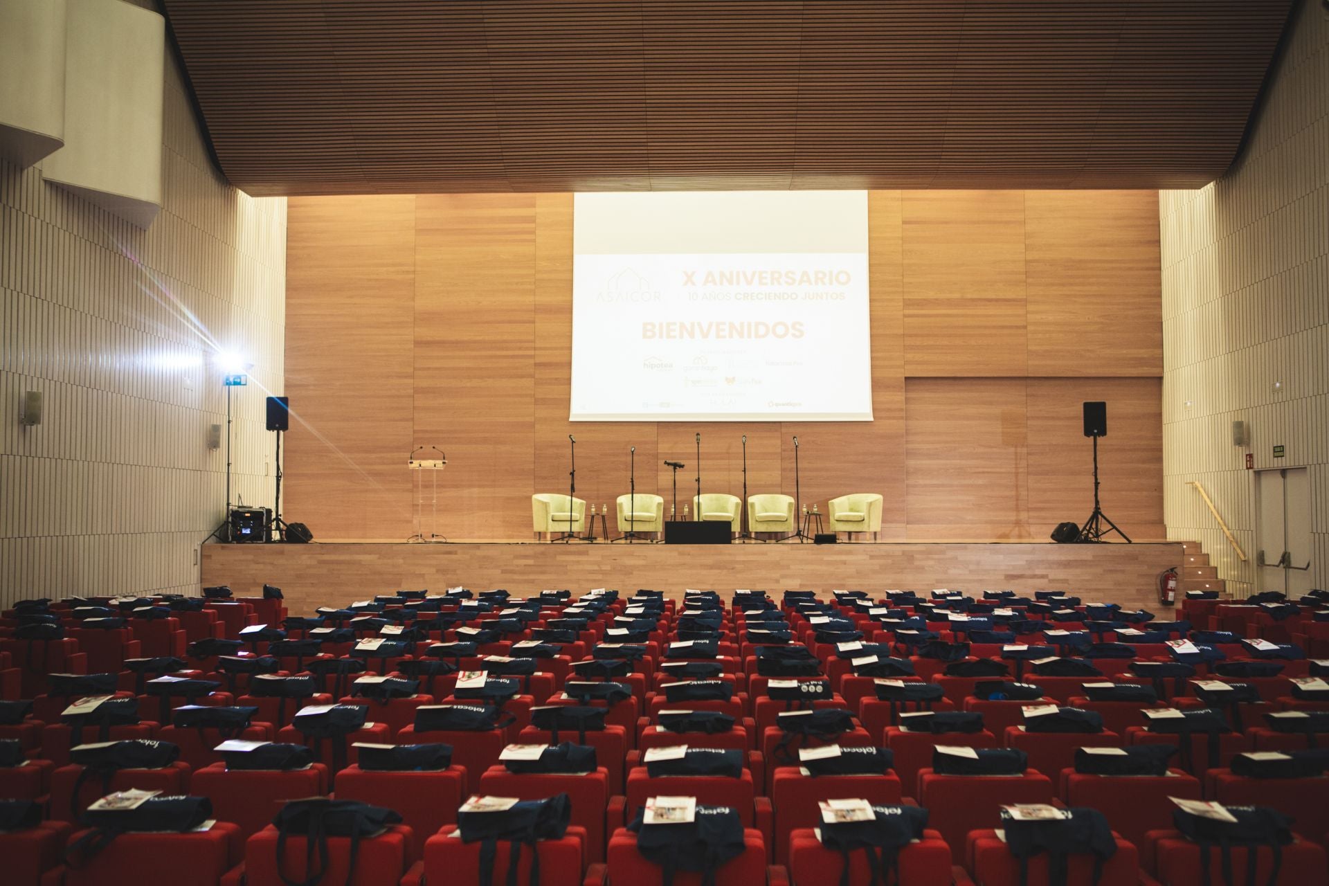 El décimo aniversario de Asaicor en el Palacio de Congresos, en imágenes
