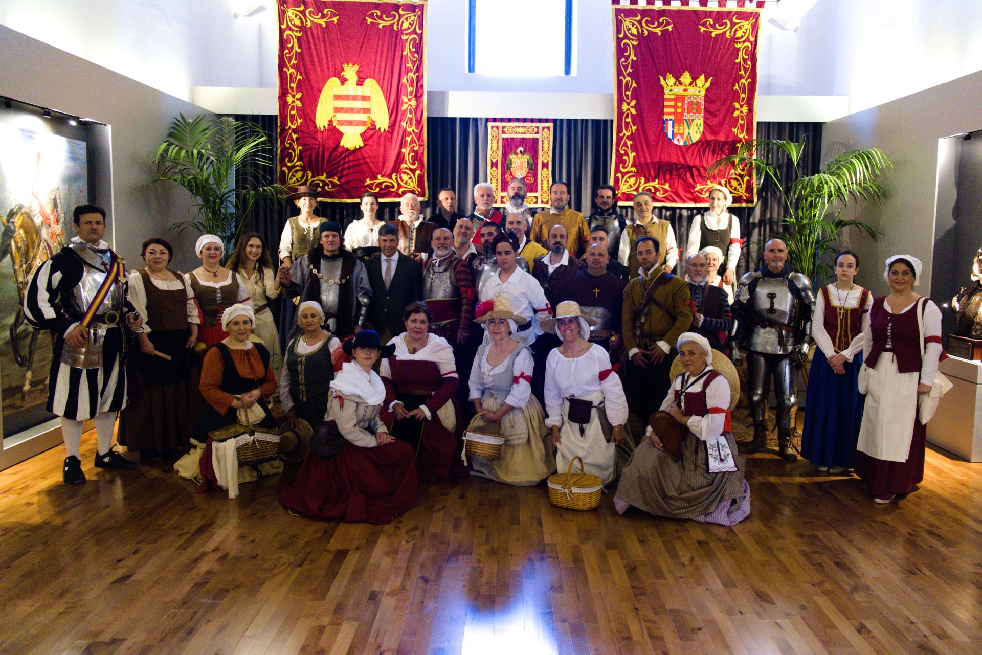 El espectacular desfile del Tercio de Olivares por las calles de Montilla, en imágenes