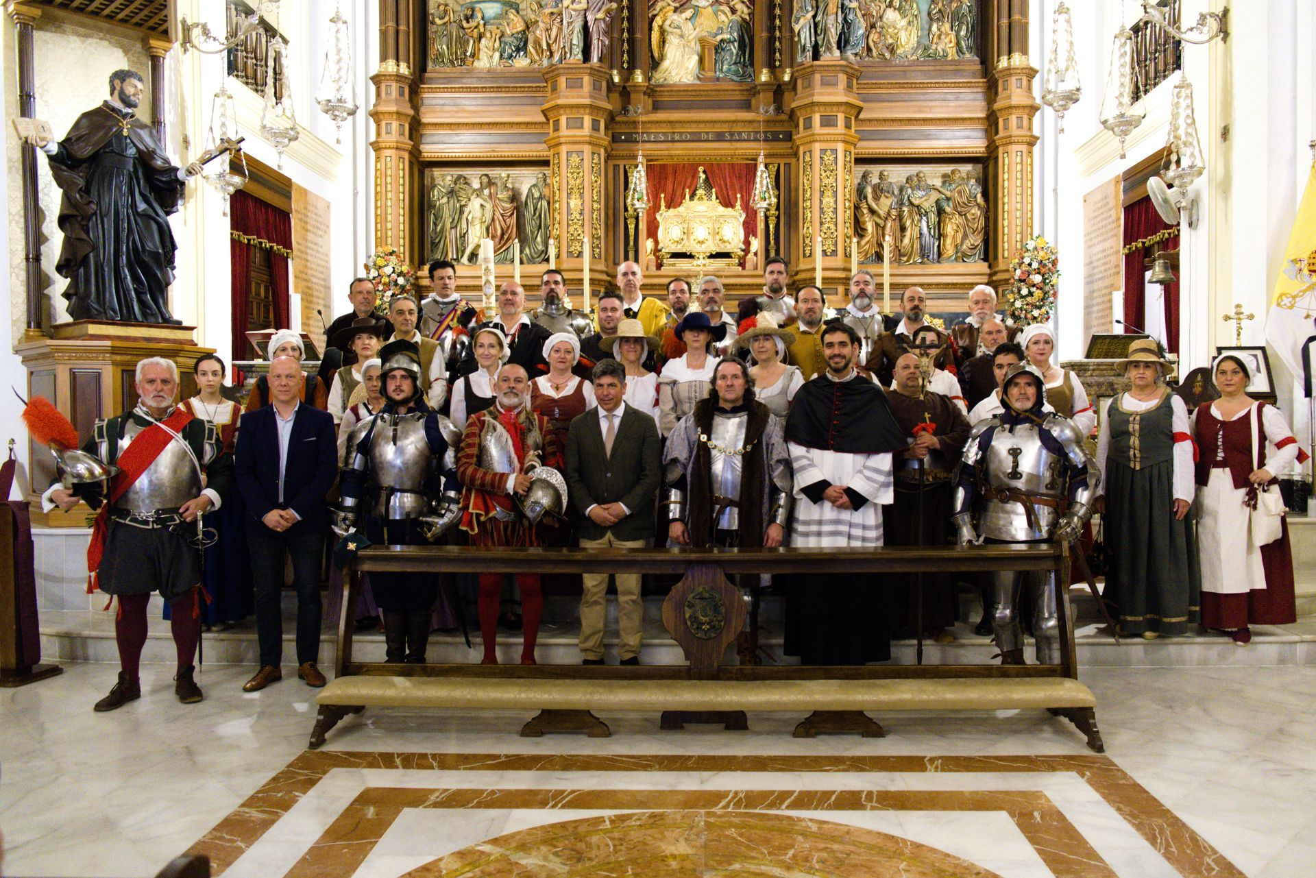 El espectacular desfile del Tercio de Olivares por las calles de Montilla, en imágenes