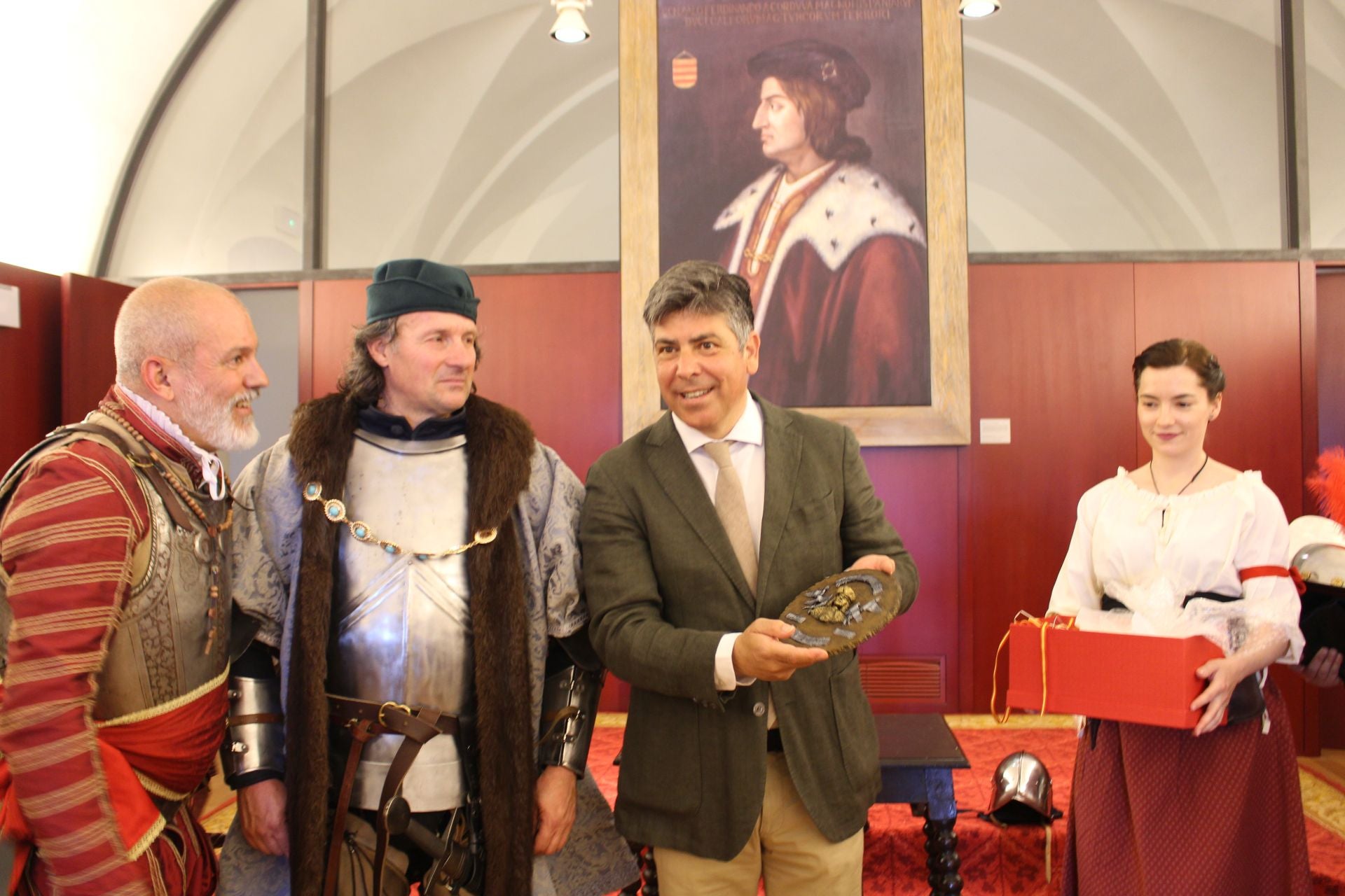 El espectacular desfile del Tercio de Olivares por las calles de Montilla, en imágenes