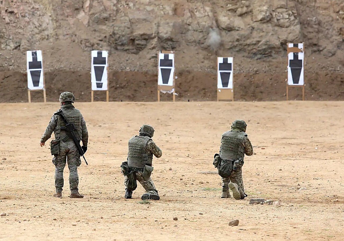 Hospitalizado un soldado tras resultar herido en el campo de maniobras de Chinchilla (Albacete)