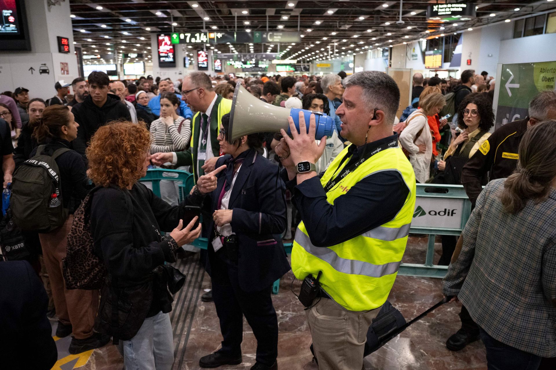 El día después del apagón, en imágenes