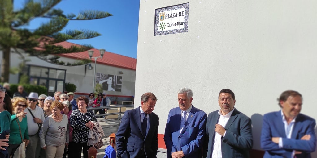 Chipiona inaugura la 'Plaza de Canal Sur' en homenaje a la TV de los andaluces