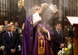 Salamanca abarrota su Catedral para rezar por el eterno descanso del Papa Francisco