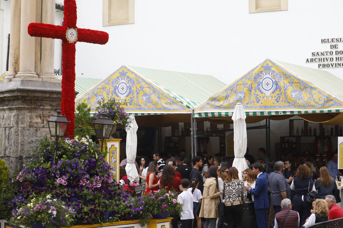 El inicio de las espectaculares Cruces de Mayo de Córdoba, en imágenes