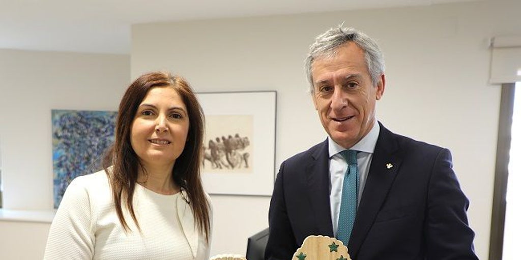 La Fundación Eurocaja Rural entrega una ayuda para la revitalización de Paiporta tras la dana