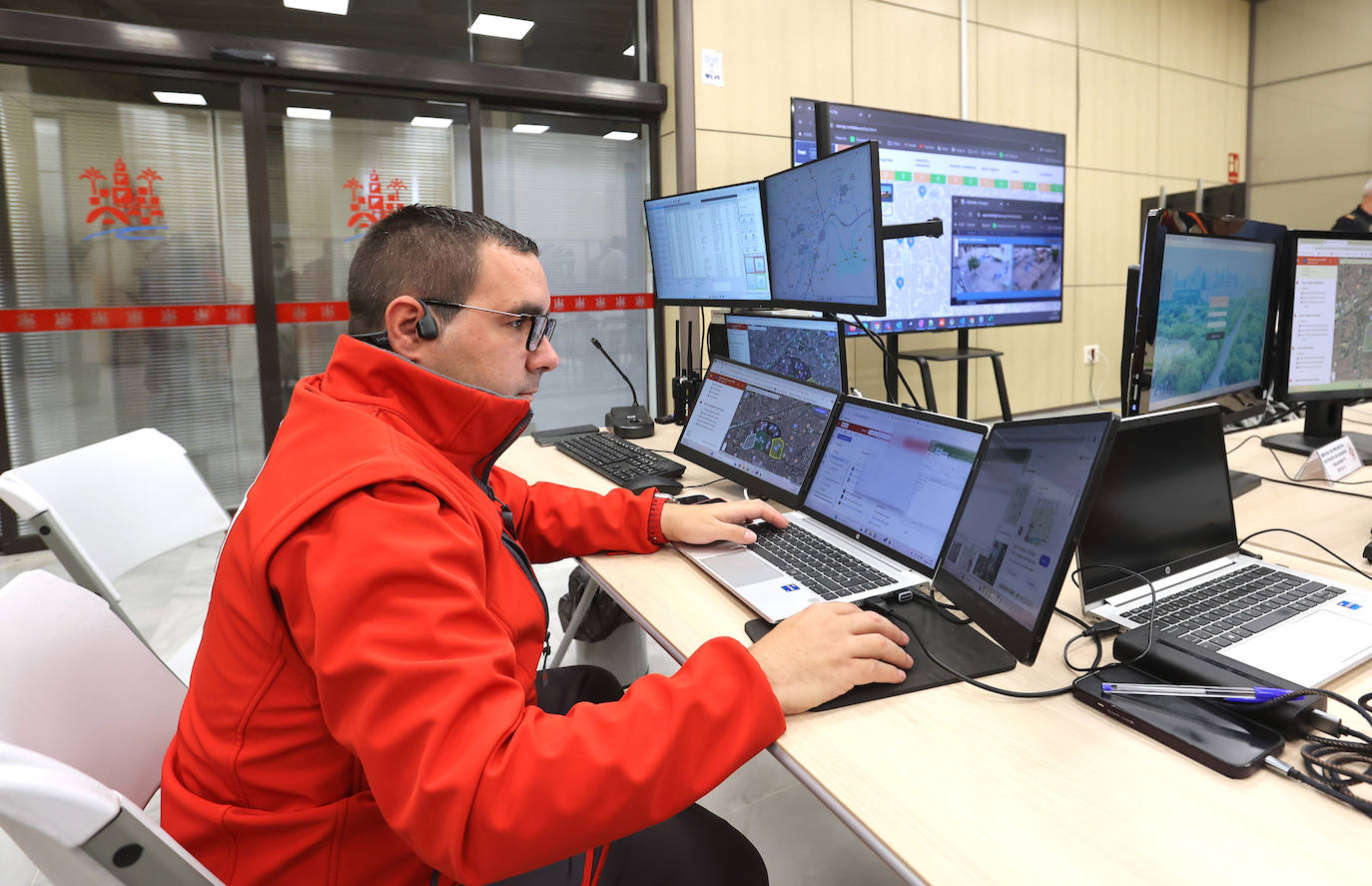 La seguridad en el comienzo de las Cruces de Mayo, en imágenes