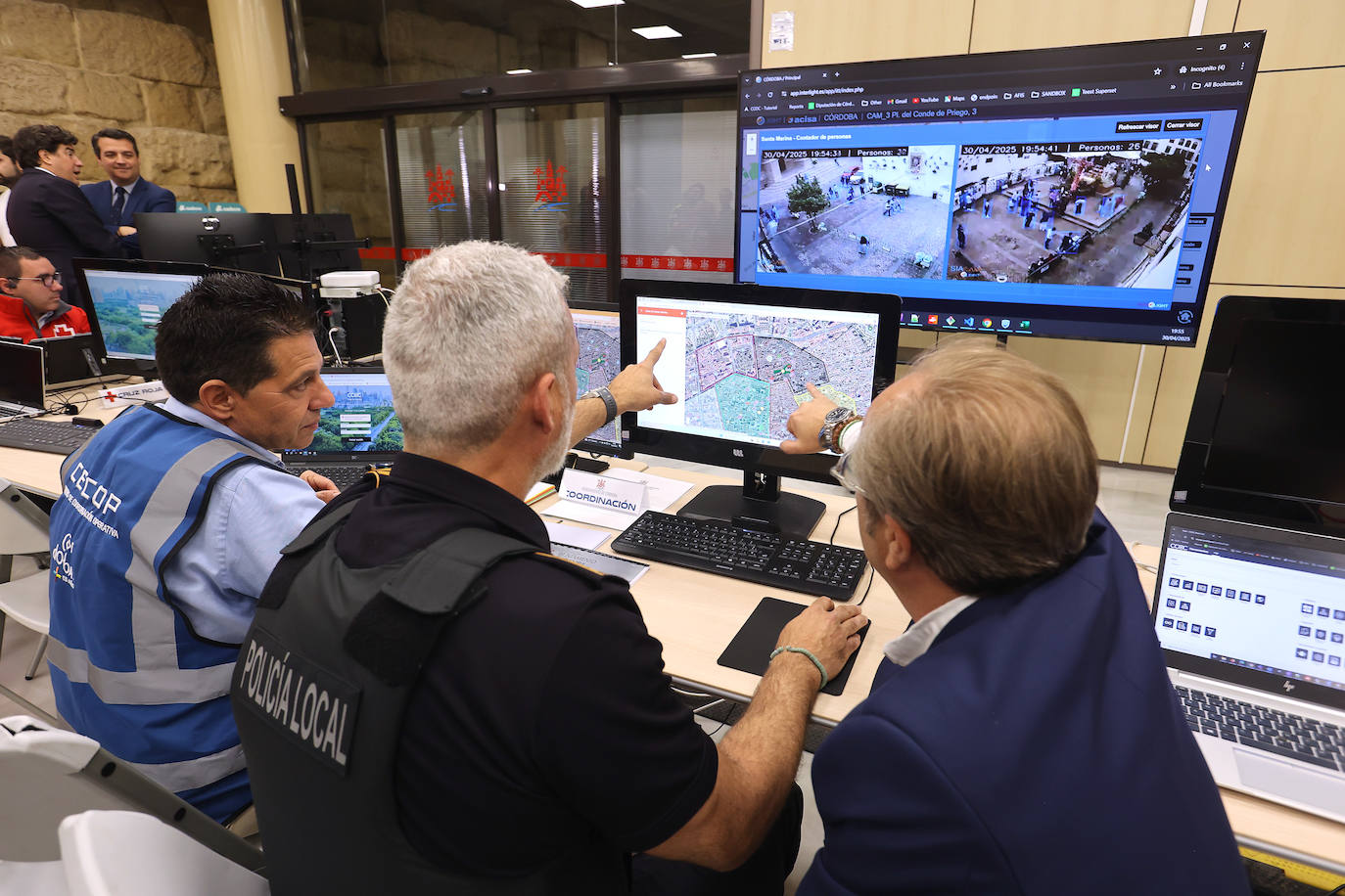 La seguridad en el comienzo de las Cruces de Mayo, en imágenes