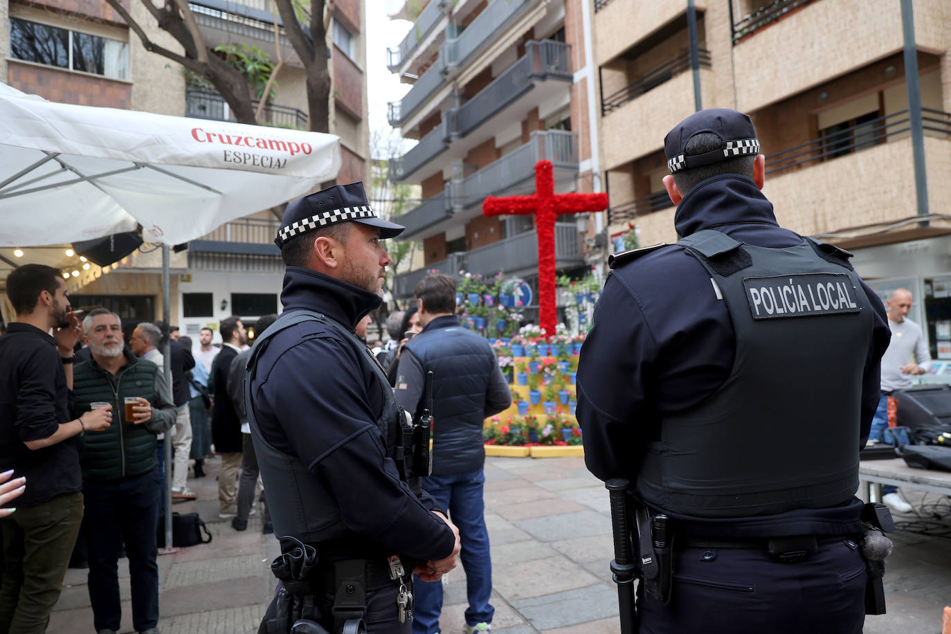 La seguridad en el comienzo de las Cruces de Mayo, en imágenes