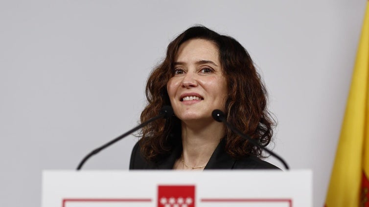 Ayuso aprueba en solitario entre los líderes autonómicos de Madrid y Óscar López pincha