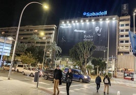 El alcalde de Alicante pide que el Sabadell mantenga oficinas, empleo y su apoyo al Teatro Principal ante la opa del BBVA