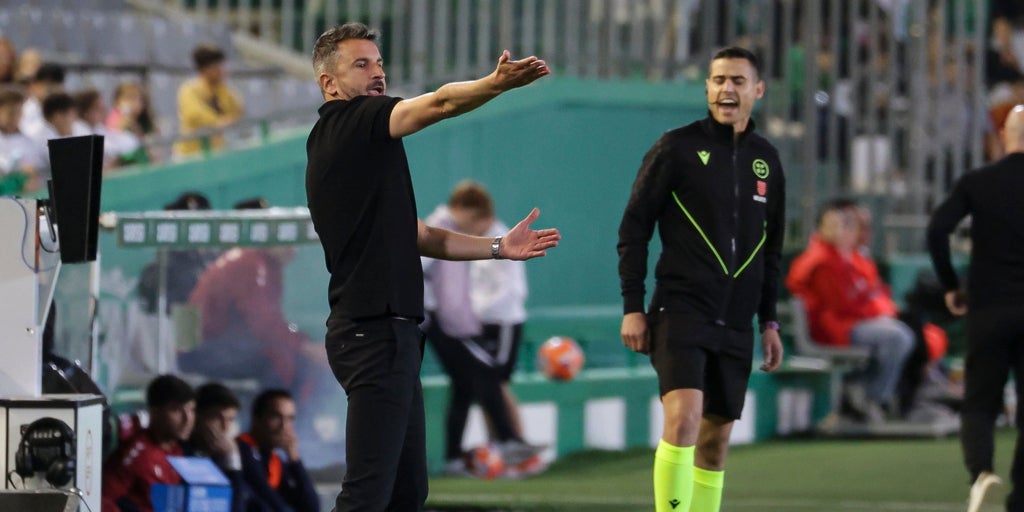 Iván Ania, en la previa del Cádiz - Córdoba CF: «Todavía hay opciones matemáticas de play off y vamos a apurarlas»