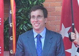 Almeida es el único líder municipal de Madrid que supera el aprobado