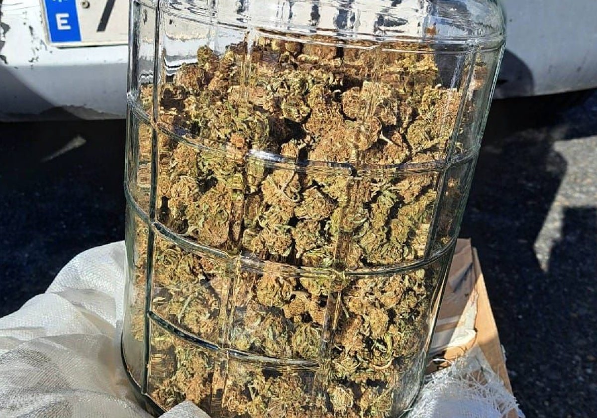 Droga incautada al arrestado