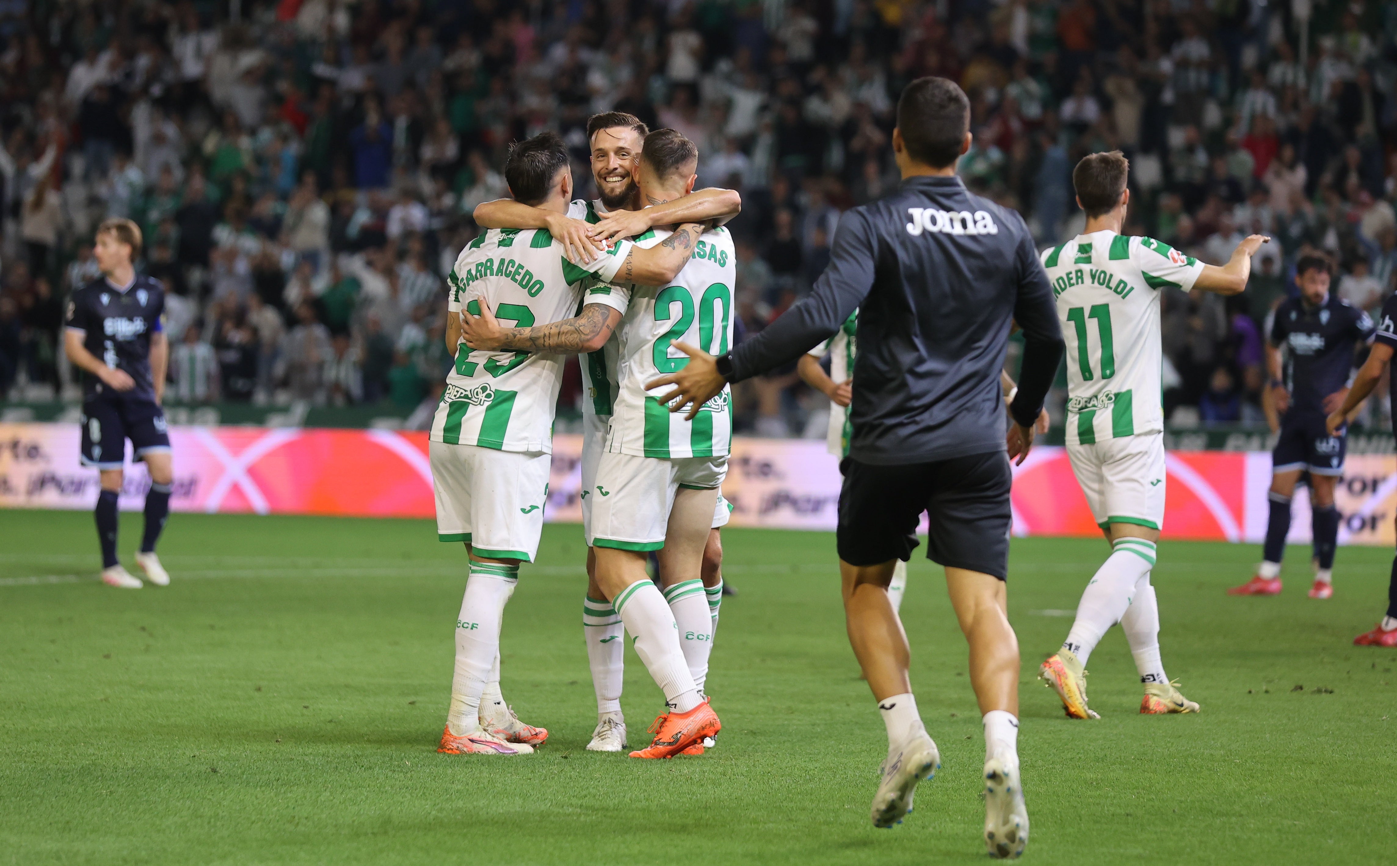 Las mejores imágenes de la goleada del Córdoba CF ante el Cádiz
