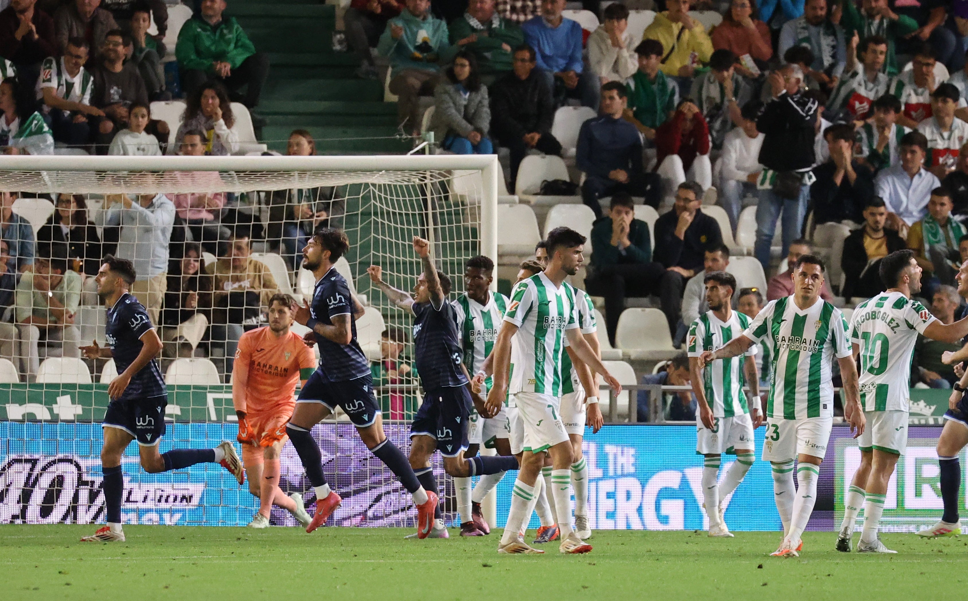 Las mejores imágenes de la goleada del Córdoba CF ante el Cádiz