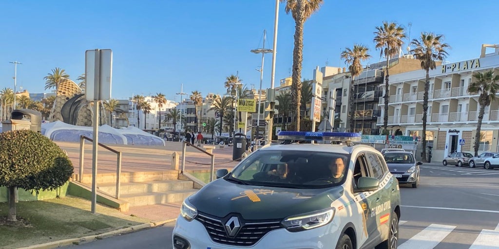 Prisión por robar en supermercados de Valencia mientras otra persona entretenía a los trabajadores