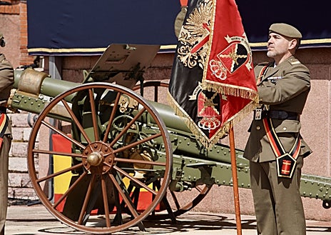 Imagen secundaria 1 - El Mando de Artillería de Campaña de Ferral del Bernesga (León) rinde homenaje a la gesta del Dos de Mayo
