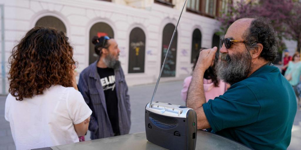 Seis de cada diez españoles vieron «insuficiente» la información del Gobierno de Sánchez durante el apagón