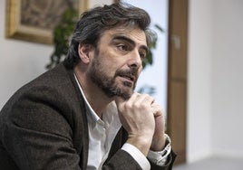 Diego Calvo, conselleiro de Presidencia: «Los hospitales de Vigo y La Coruña sólo tenían energía para 5 o 6 horas»