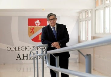 Alfonso Giménez Gavilán, director del Ahlzahir: «Formamos a personas que tengan puertas abiertas»