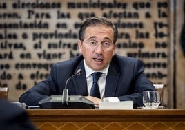Albares asegura que hay «avances» en la negociación con Gibraltar, pero sigue sin cerrarse el acuerdo