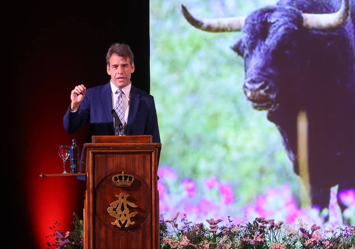 El pregón taurino de Rubén Amón en Córdoba, en imágenes