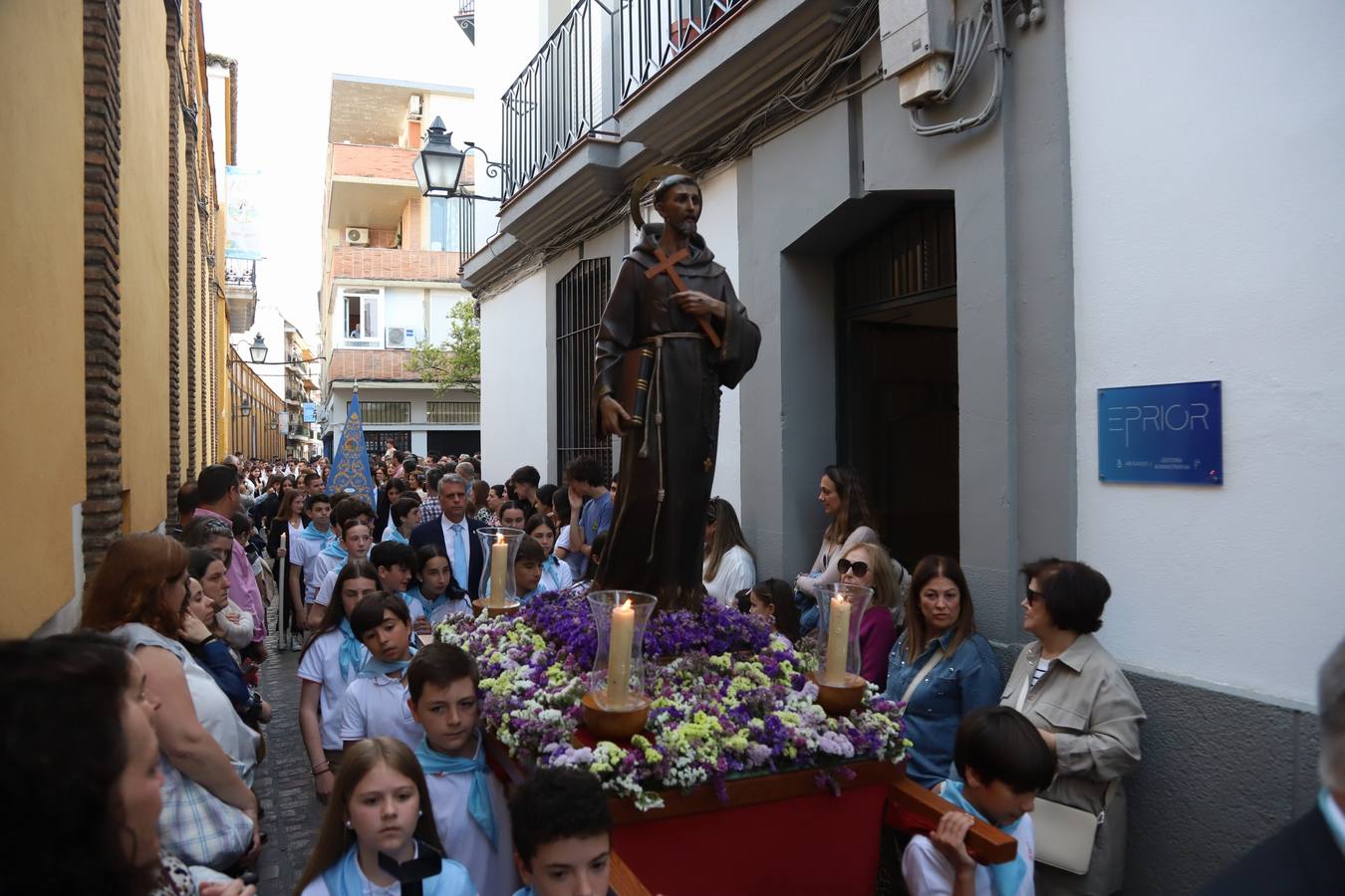 La procesión infantil y juvenil de la Divina Pastora de Córdoba, en imágenes