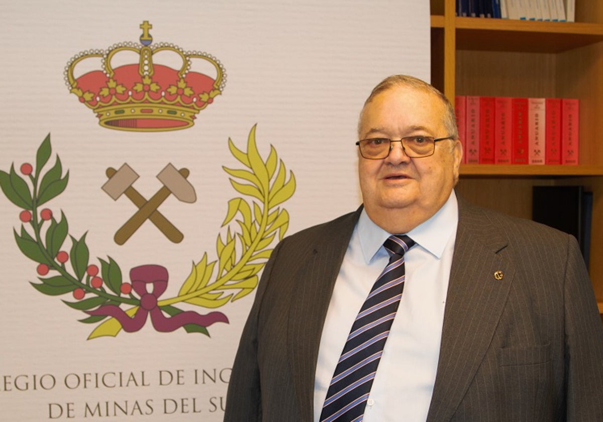 Juan Ignacio López-Escobar, decano del Colegio de Ingenieros de Minas del Sur de España