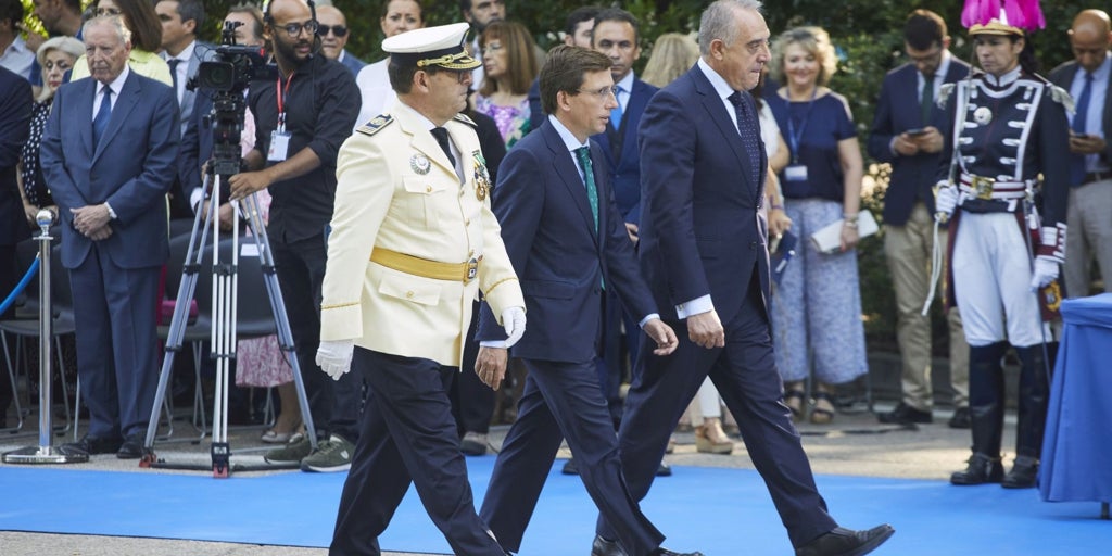 El director de la Policía se reunió con Almeida y la vicealcaldesa justo tras el supuesto atropello y no les habló del incidente