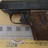 Un hombre encañona con una pistola a pasajeros del Metro en Lucero