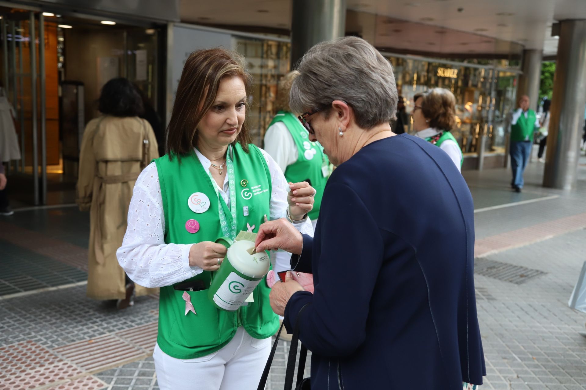 La cuestación solidaria contra el cáncer en Córdoba, en imágenes